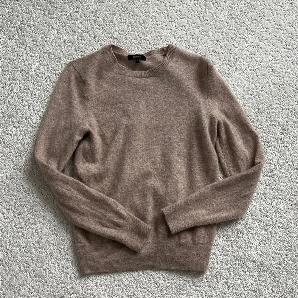 Quince Mongolian Cashmere Crewneck Sweater
